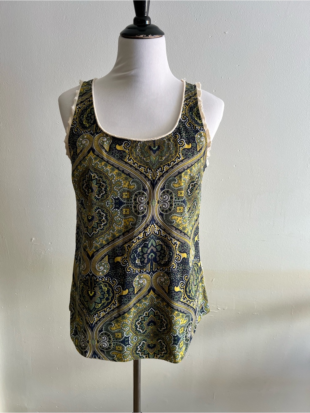 Tommy Hilfiger Olive Paisley Scoop Neck rough edges Tank